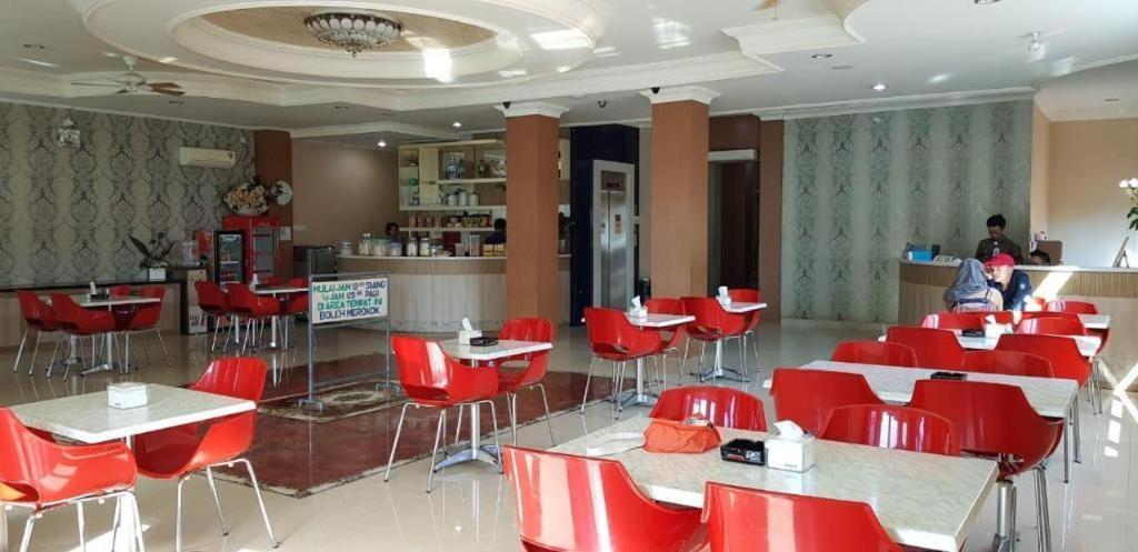 Hotel Sulawesi Gorontalo Surabaya Buitenkant foto